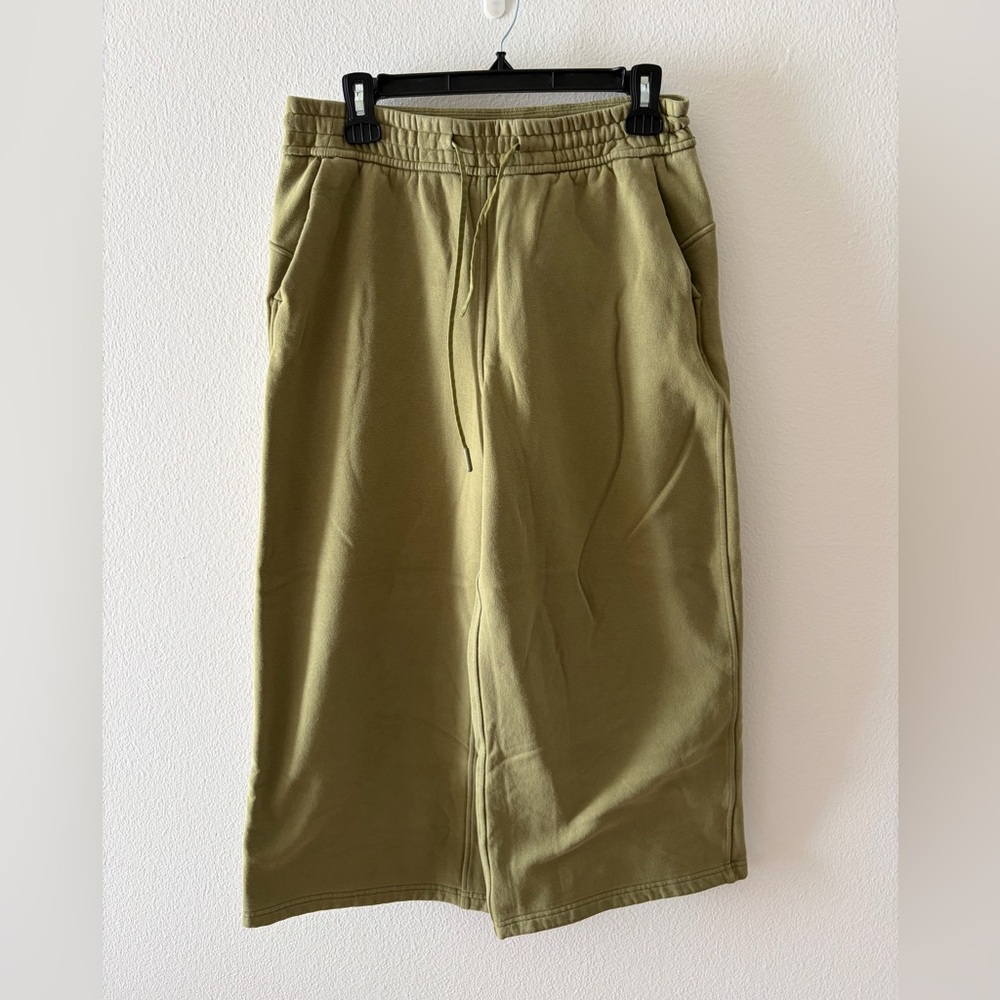 Lululemon Athletica Olive Green Capris